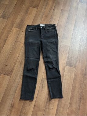 Free People black jeans 28 Studded Distressed good condition spring boho chic